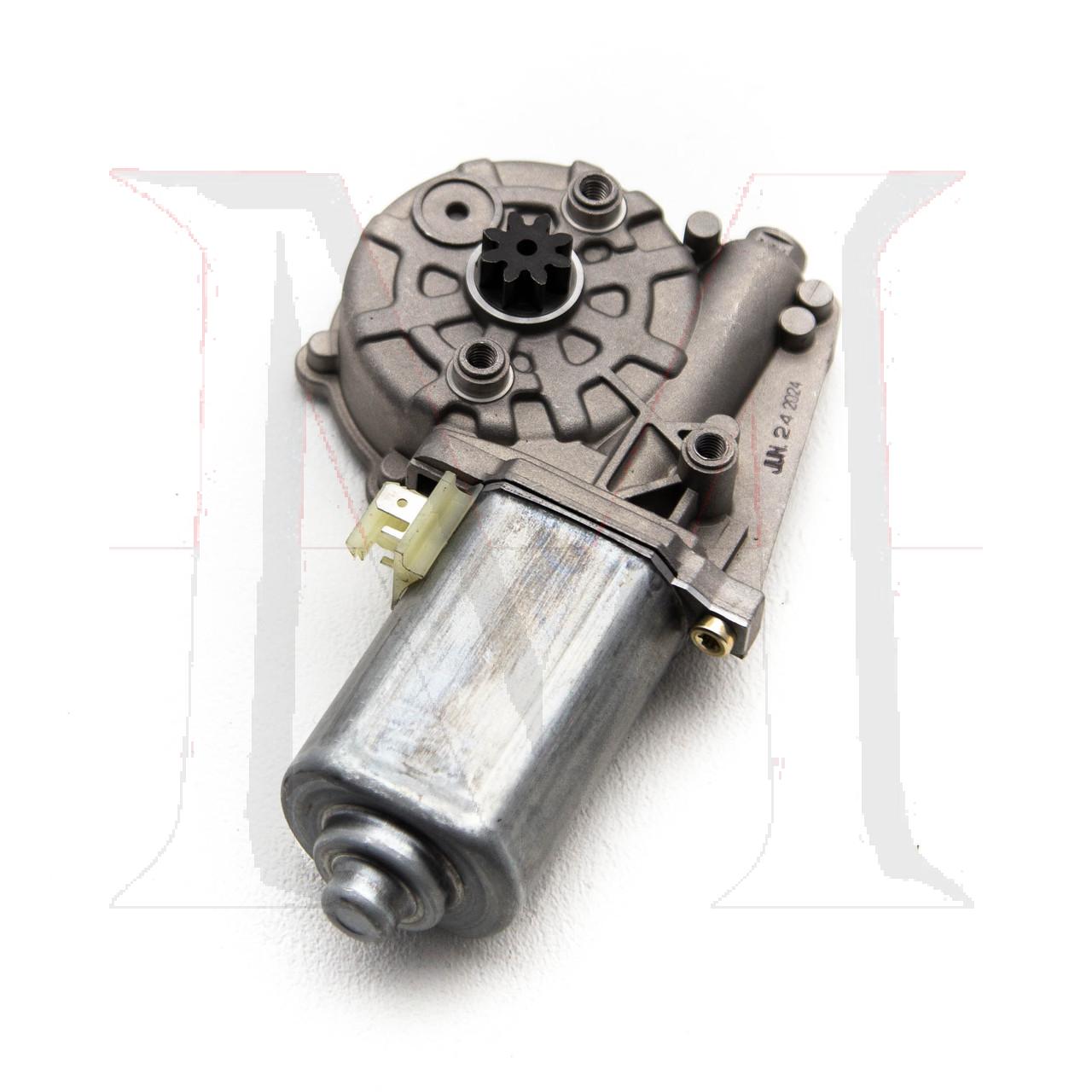 WINDOW MOTOR RIGHT